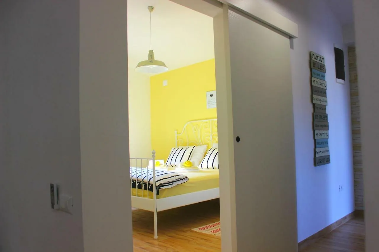 Holiday Home Deni Roc 0*,  Croatia