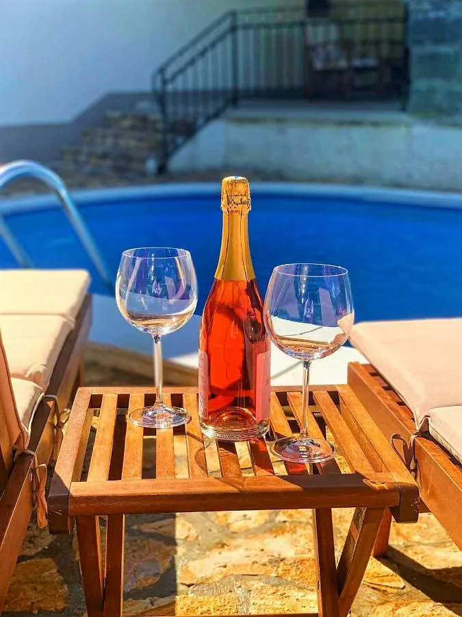 Holiday Home Deni Roc 0*,  Croatia